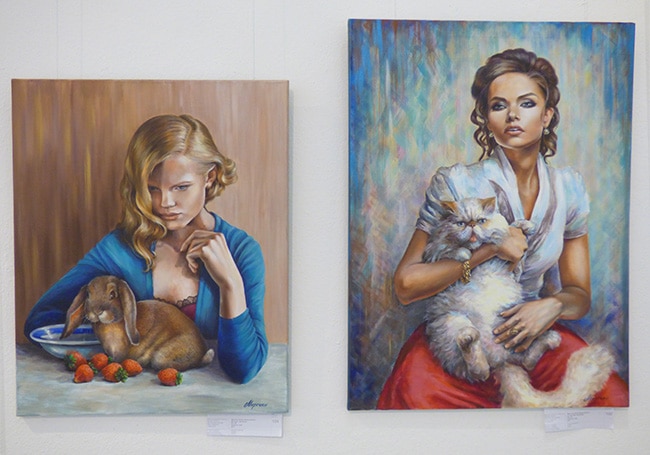 картины на выставке Art
